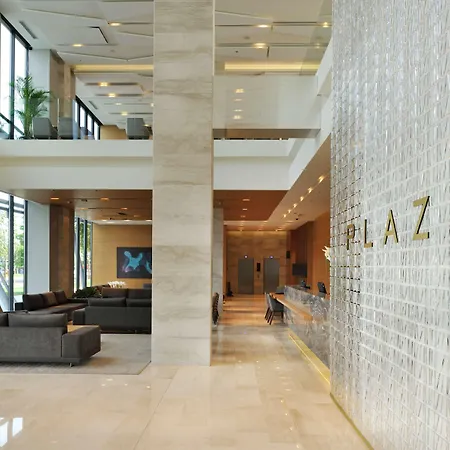 Radisson Blu Plaza Hotel