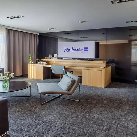 Hotel Radisson Blu Plaza