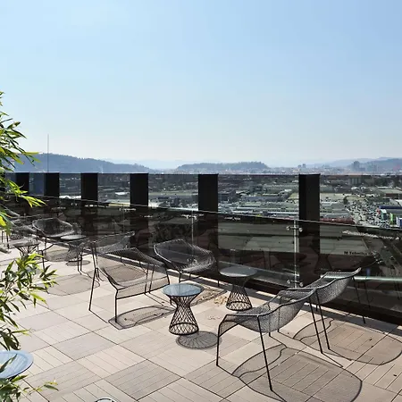 Radisson Blu Plaza Szálloda 4*