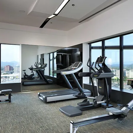 Radisson Blu Plaza 4*