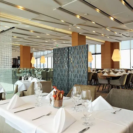 Hotel Radisson Blu Plaza