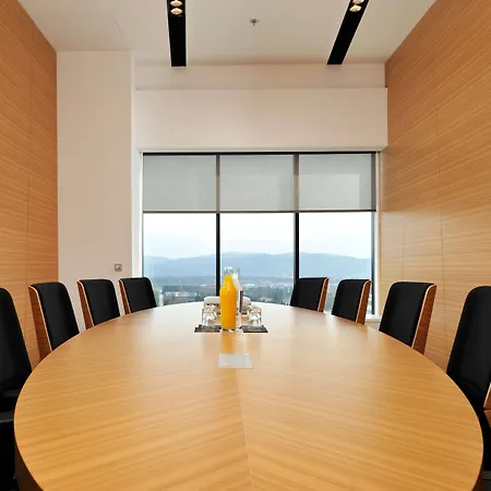 Radisson Blu Plaza Hotel 4*