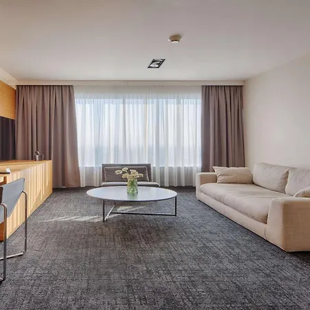 Szálloda Radisson Blu Plaza 4*