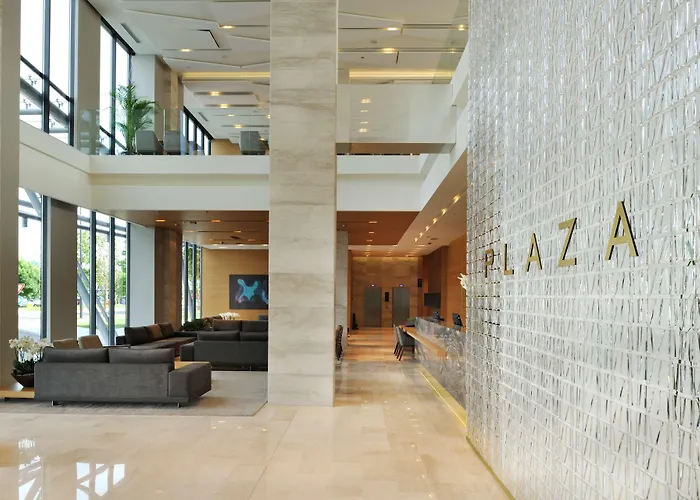 Radisson Blu Plaza Hotel