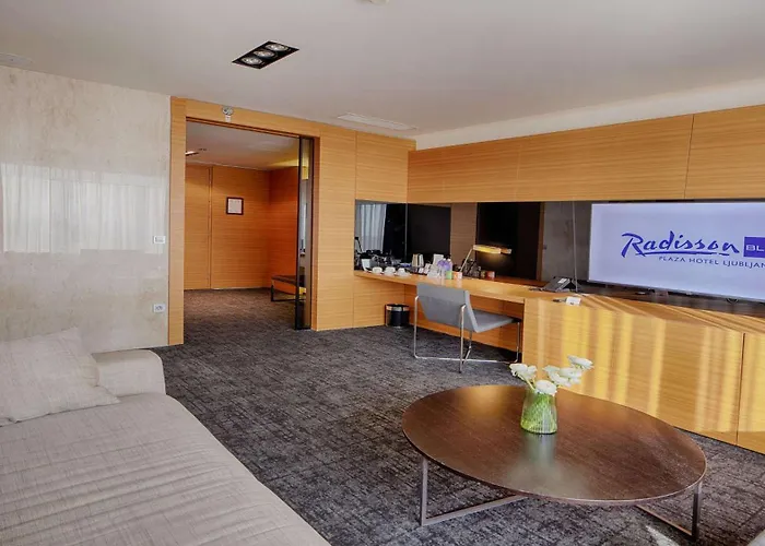 Radisson Blu Plaza לובליאנה
