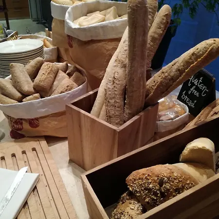 Radisson Blu Plaza 4*