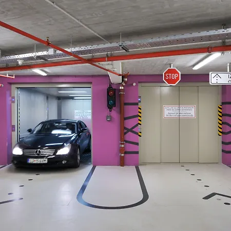 Hotel Radisson Blu Plaza 4*