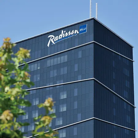 Radisson Blu Plaza 4* Λιουμπλιάνα